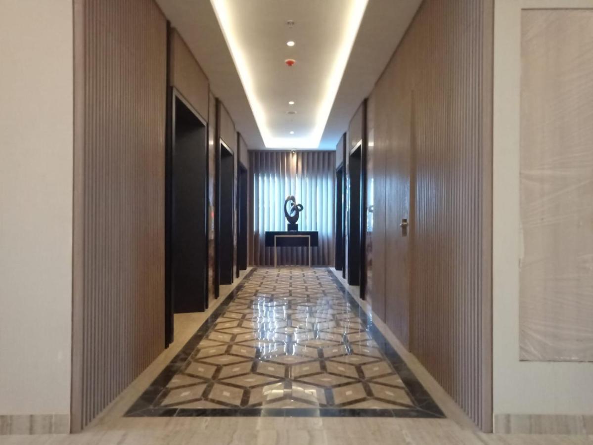 Bess Mansion Hotel Surabaya Wonotjolo Exterior foto