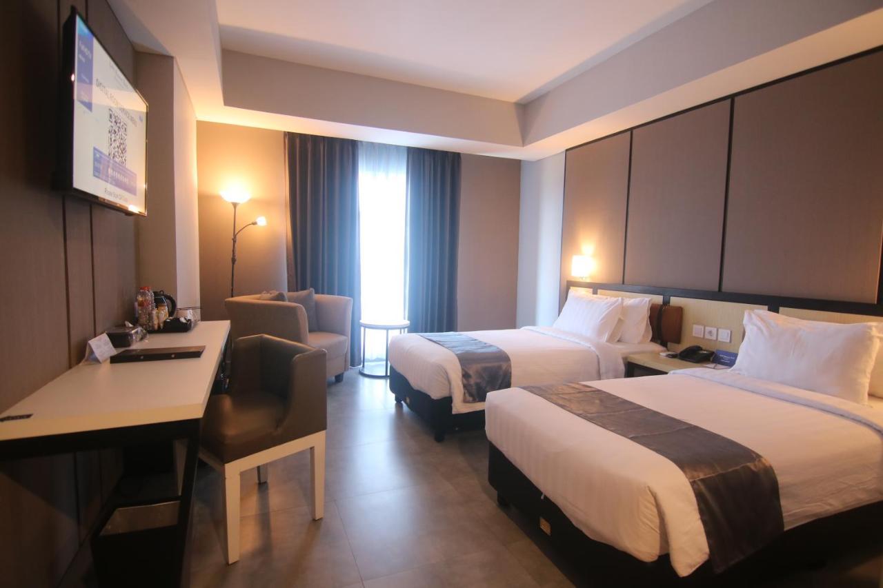 Bess Mansion Hotel Surabaya Wonotjolo Exterior foto